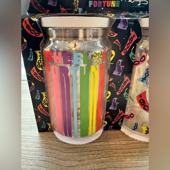 WHEEL OF FORTUNE DRINKING GLASSES SET - Picture 4 of 6